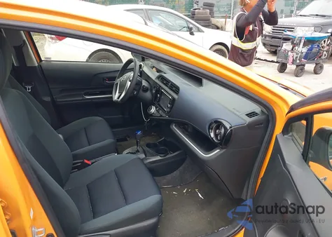 2016 Toyota Prius C Three from USA, damaged, VIN JTDKDTB30G1133285